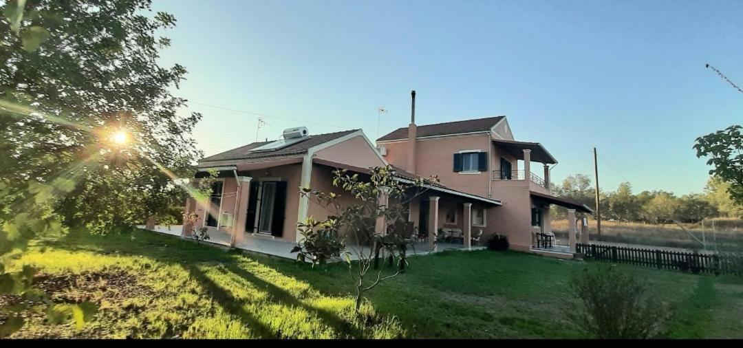לפקימי Lonelia'S Family Homes מראה חיצוני תמונה